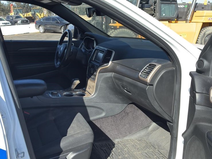 2017-jeep-grand-cherokee-image-9