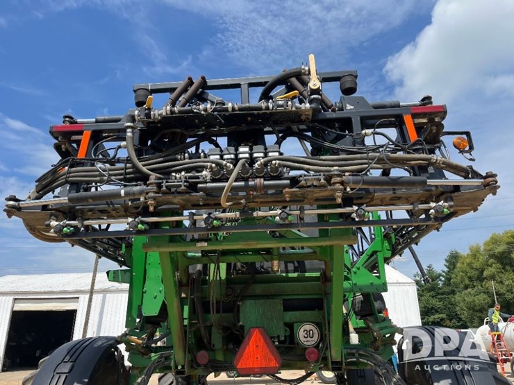 2014-john-deere-4730-image-38