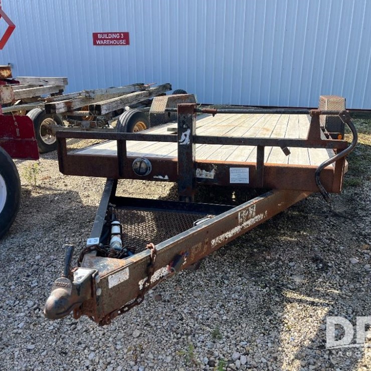 2011 PJ FLATBED
