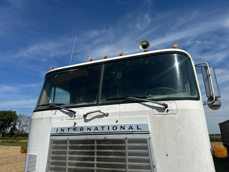 #32159-•-1984-international-co9670-sleeper-truck-tractor-vin:-1hsrdjwr0ehb13117-image-30