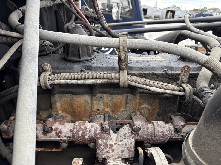 2001-caterpillar-3126-image-19