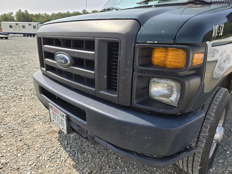 2008-ford-e250-image-10