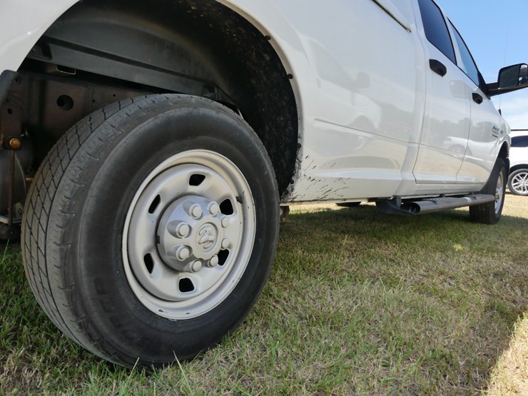 2016-dodge-ram-2500-image-6