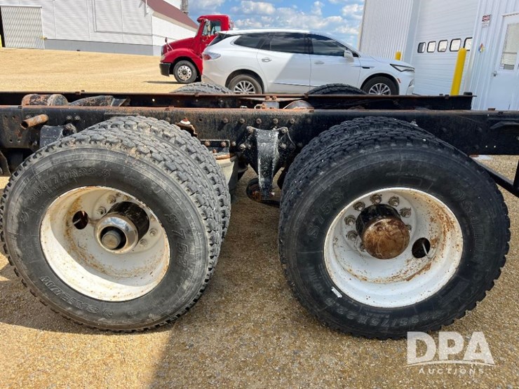 1991-freightliner-truck-(jn2955,-unit-758)-image-45