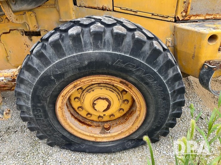 deere-444j-image-26