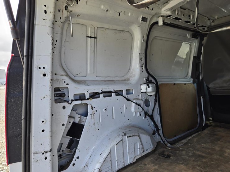 2014-ford-transit-connect-image-27