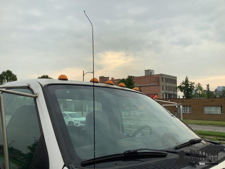 2015-ford-f650-image-19