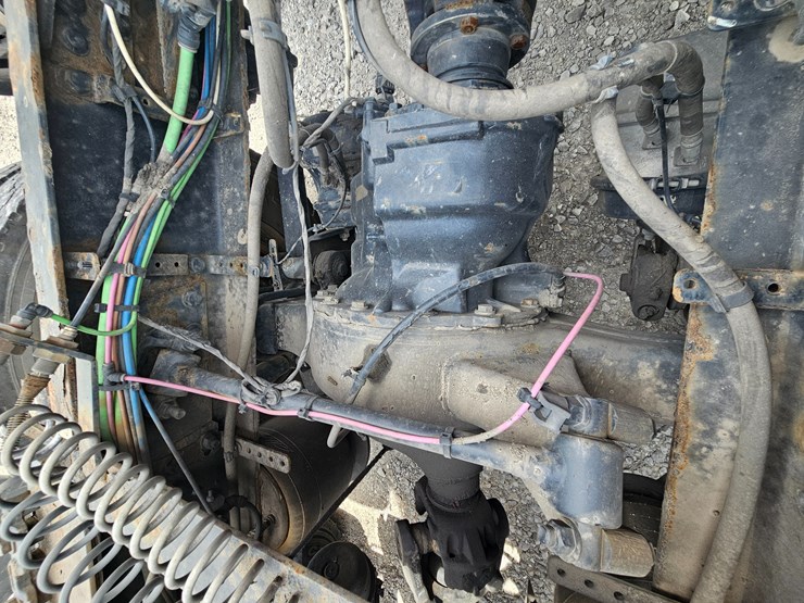 2019-freightliner-cascadia-126-image-95