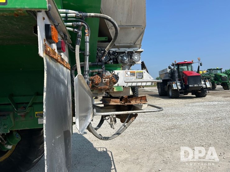 2020-john-deere-2020-image-21