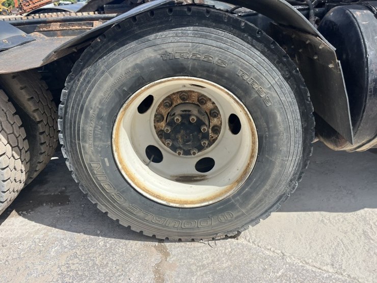 kenworth-w900b-image-60