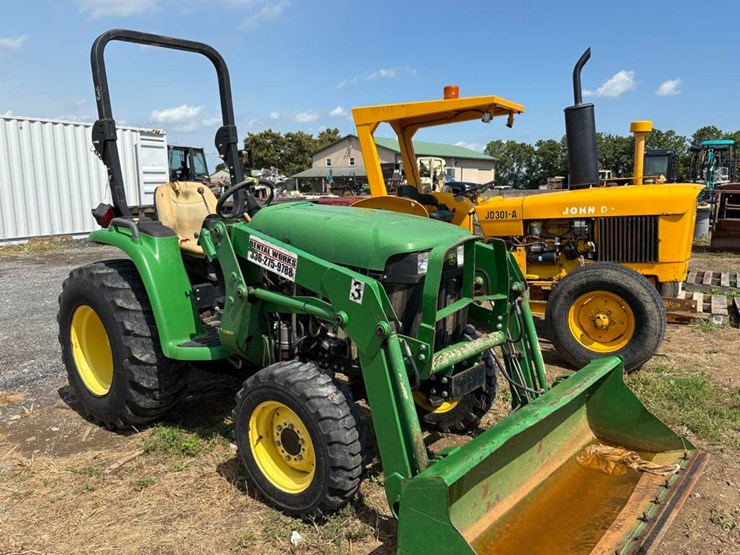 john-deere-3032e-image-6