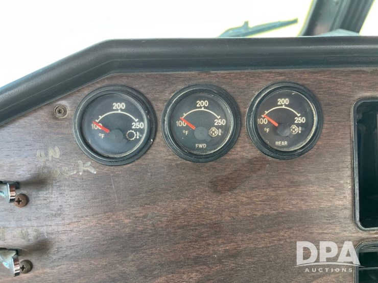 1991-freightliner-truck-(jn2955,-unit-758)-image-62