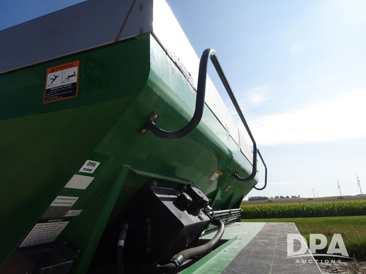 2020-john-deere-2020-image-36