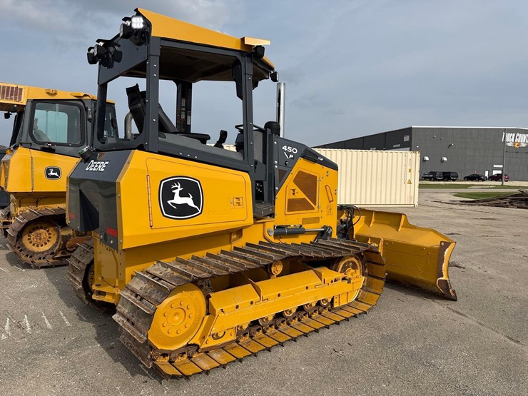 2021-deere-450-lgp-image-3