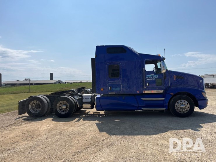 2013-kenworth-t660-image-8