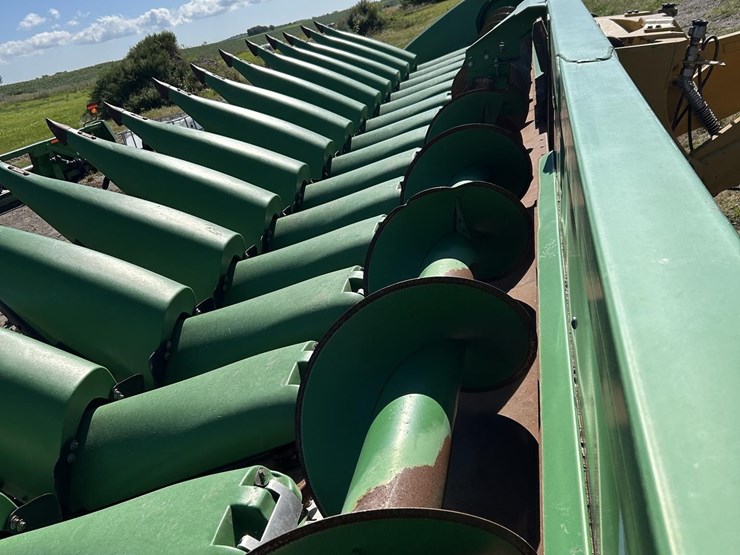 john-deere-616c-image-36