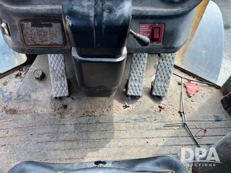 deere-444j-image-37