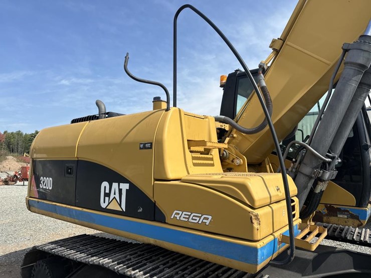 2011-caterpillar-320d-image-37