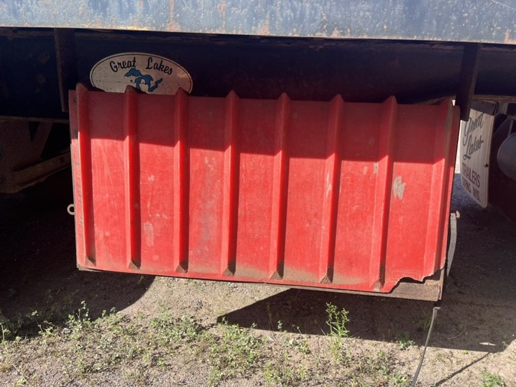 #1558-•-2005-great-lakes-22’-pup-trailer-image-13