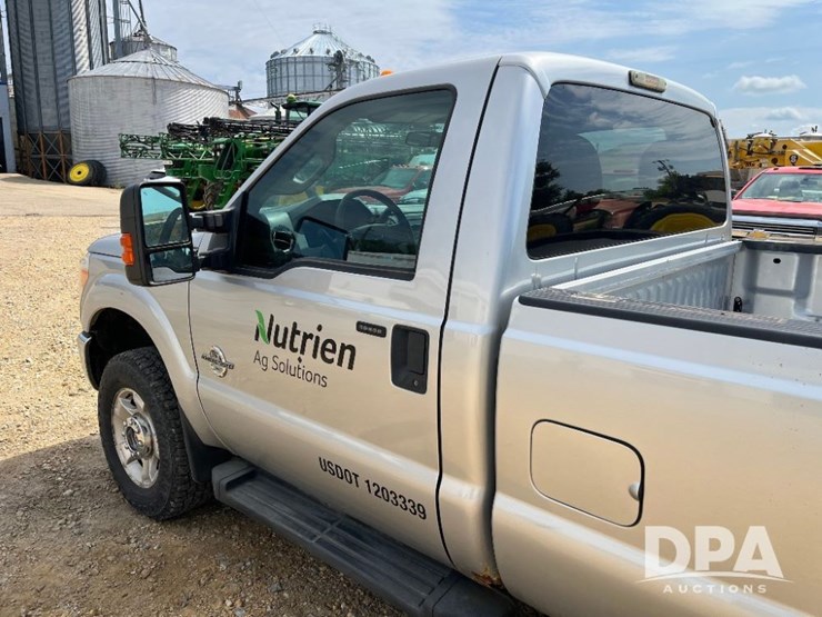 2013-ford-f250-xlt-image-40