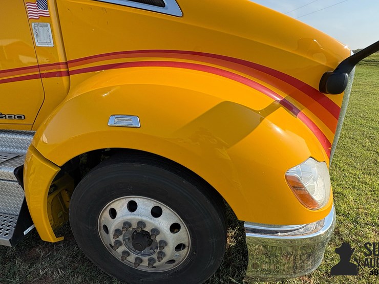 2020-kenworth-t680-image-11