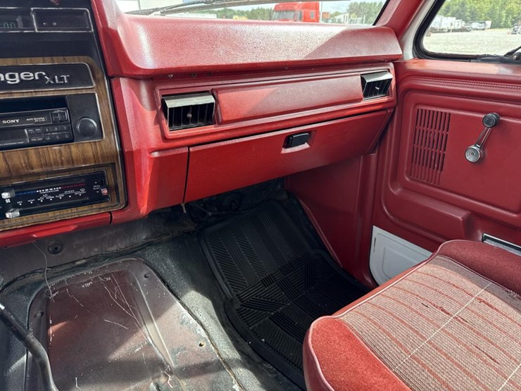1980-ford-bronco-image-30