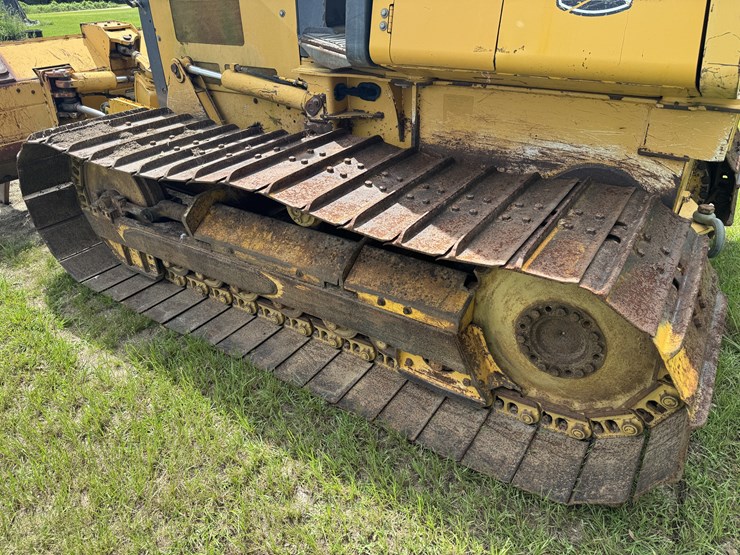 2011-deere-650j-image-6
