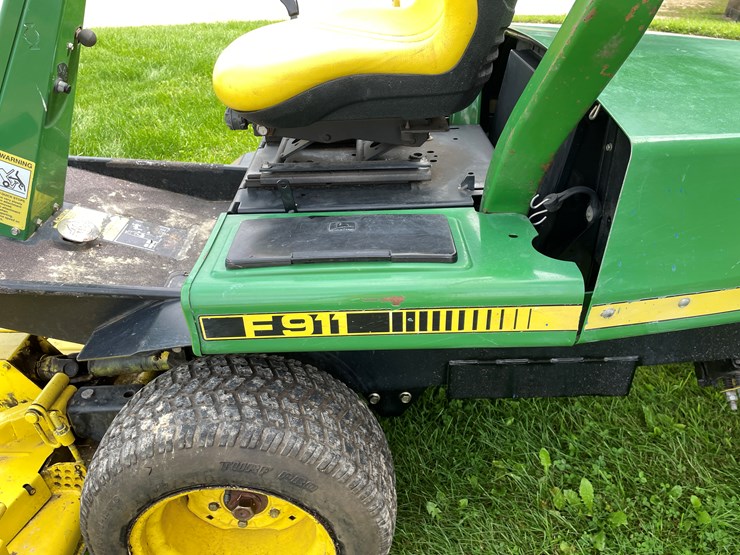 john-deere-f911-image-11