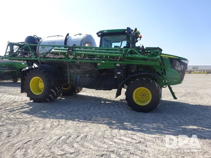 2020-john-deere-f4365-image-15