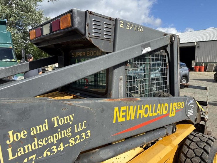 2002-new-holland-ls180-image-19