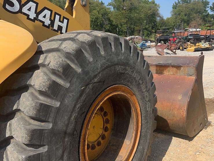 john-deere-544-image-27