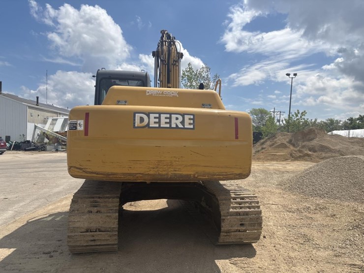 2006-deere-160c-lc-image-3