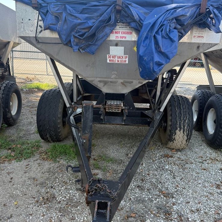 Adams Dry Spreader (PZ13900, Unit 87784)