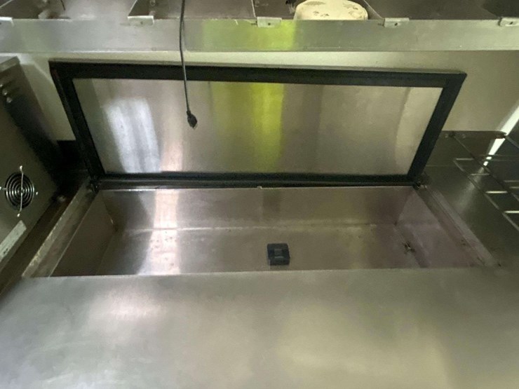 2021-mercedes-benz-sprinter-4500-image-32
