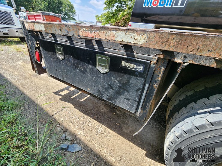 1996-kenworth-t300-image-10