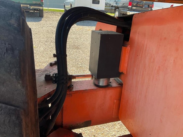 2005-jlg-600s-image-20