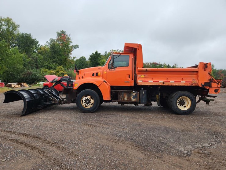 #1648-•-sterling-single-axle-patrol-truck-image-2