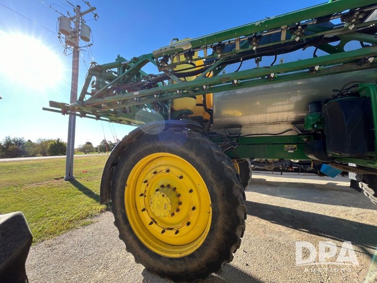 2019-john-deere-r4045-image-8