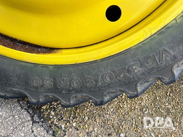 john-deere-4730-image-6