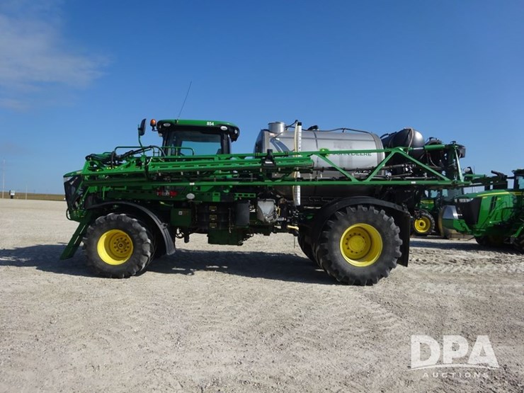 2020-john-deere-f4365-image-42