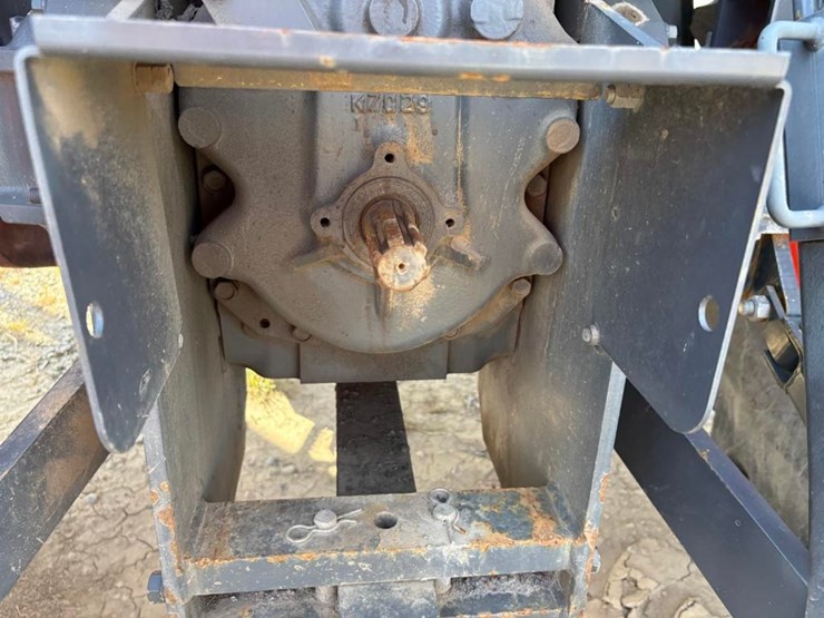 2019-kubota-m6s-111-image-9