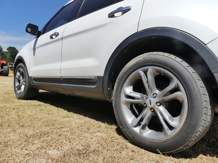 2012-ford-explorer-image-6