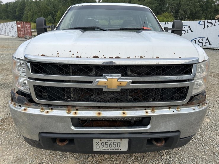 2011-chevrolet-2500hd-image-6