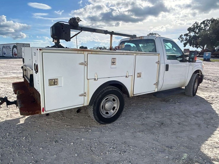 2014-ford-f350-image-3
