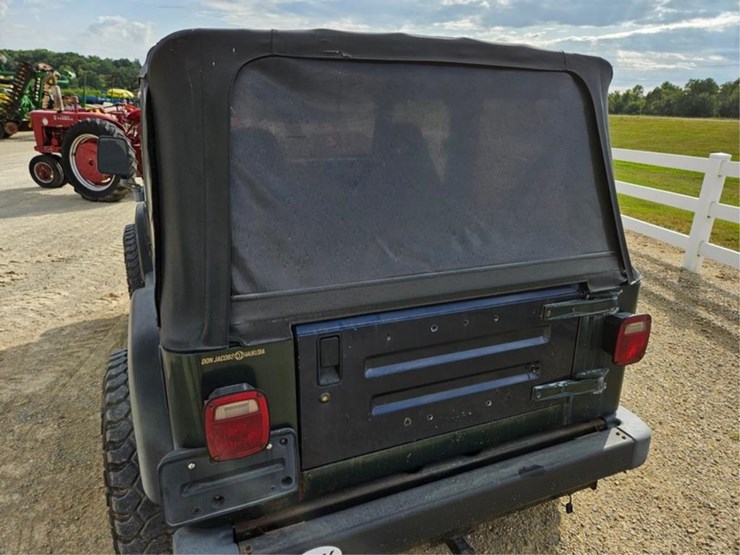 1999-jeep-wrangler-image-12