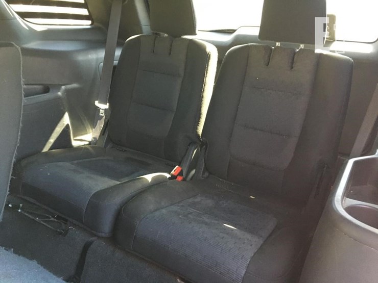2013-ford-explorer-xlt-image-12