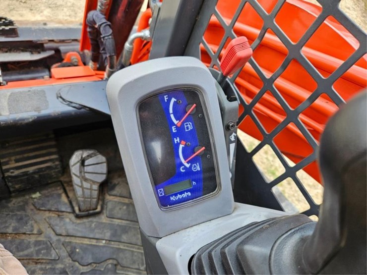 kubota-svl75-2-image-27