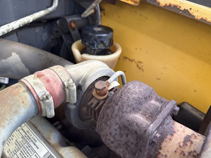 2002-new-holland-ls180-image-33