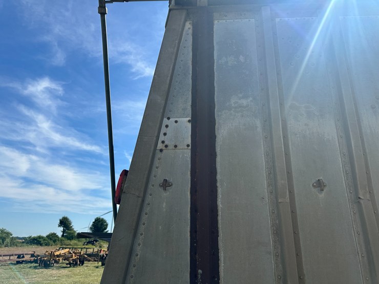 #32158-•-hobbs-42'-t/a-aluminum-hopper-bottom-trailer-vin:-blv-9983-04-image-56