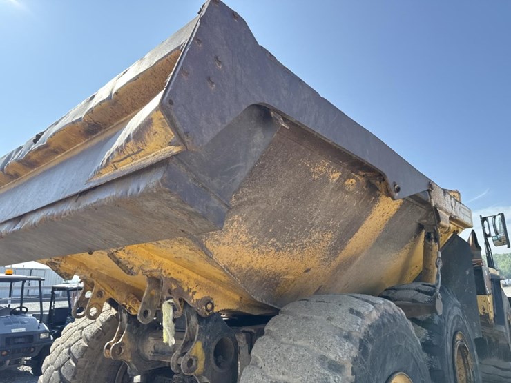 komatsu-hm400-2-image-43